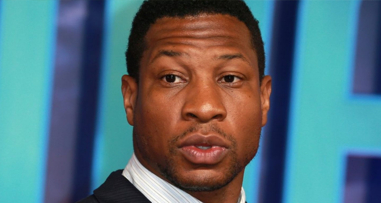 Jonathan Majors Gives Tearful Speech