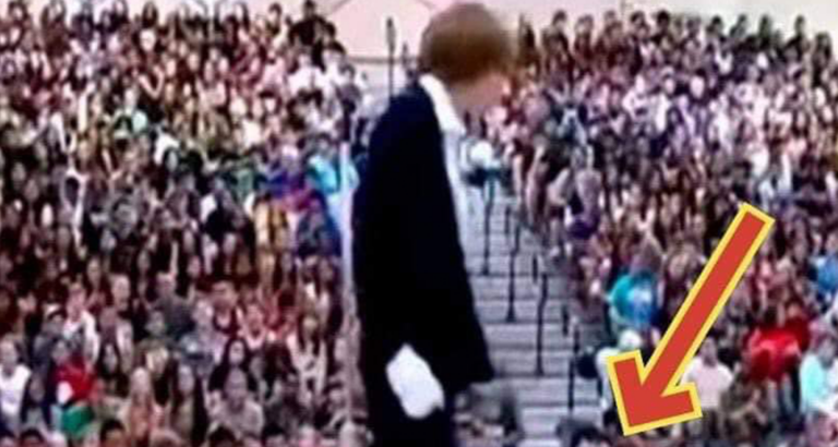 Shy teen wins school talent show dancing on “Billy Jean”