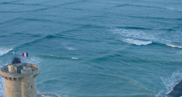 If You See Square Waves Forming In The Ocean, Get Out Of The Water Immediately