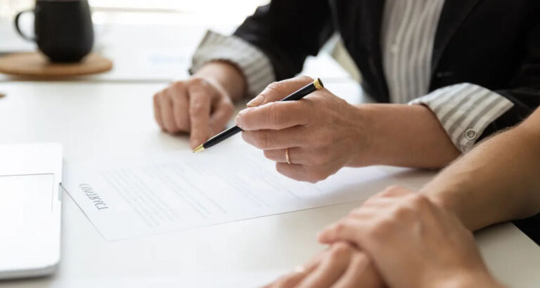 After Our Mom’s Death, My Sister Claimed I Had No Right to Inheritance and Brought Out Old Documents—But in the End, She Deeply Regretted It