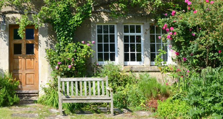 Neighbor Handyman Came to Fix My Broken Window – What He Left behind in My Garden Was Unthinkable