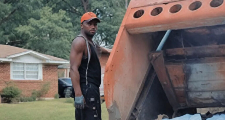 HE RETURNED HER TRASH CAN EVERY WEEK—BUT TODAY, SOMETHING WAS DIFFERENT