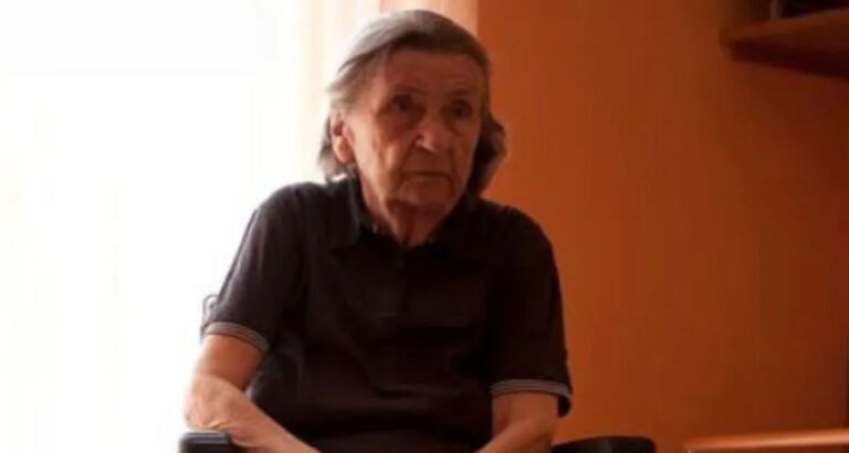 No One Visits Old Woman in Nursing Home Until Relatives Learn She Inherited $2.3m Fortune