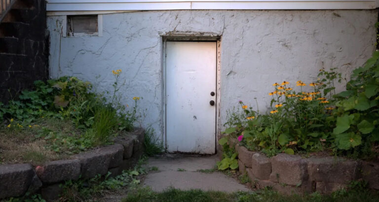 My 5-Year-Old Woke Me Up, ‘Mommy, I Hear Scratching Under the Floor’ – What I Found That Night Changed Our Lives Forever