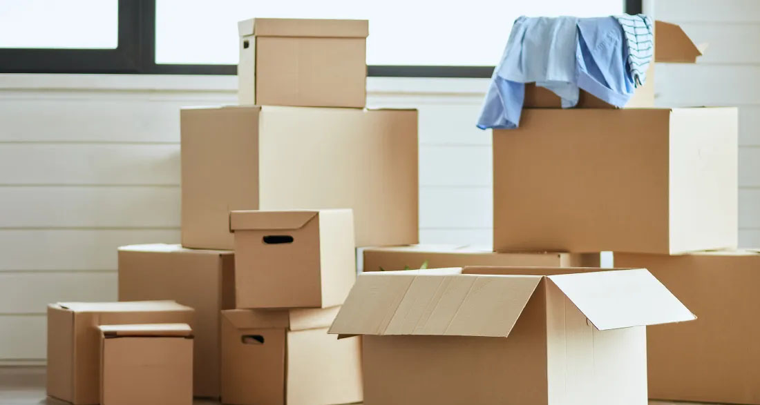 My Entitled Roommate Ditched Rent for Her Boyfriend, Left Her Stuff, and Ghosted Me – So I Made My Own Plans
