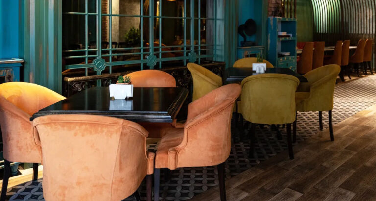 Woman Who Demanded I Change My Hairstyle and Uniform at My Restaurant Turned Out to Be My Brother’s Fiancée