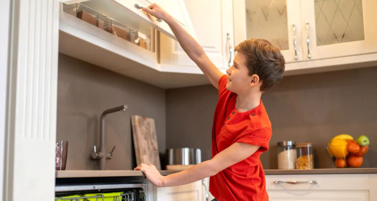 I Forgot to Leave Lunch Money for My Son, but He Said, ‘Don’t Worry, Mom. I’ll Look in the Cereal Box Where Dad Hides It’