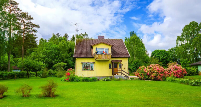 My Stepmother Kicked Me and My Children Out of Our Own Home – And the Reason Left Me Speechless