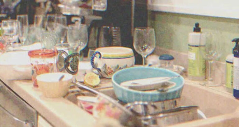 On Valentine’s Day, a Man Mocked His Wife for Dirty Dishes Until Cops Knocked on Their Door — Story of the Day