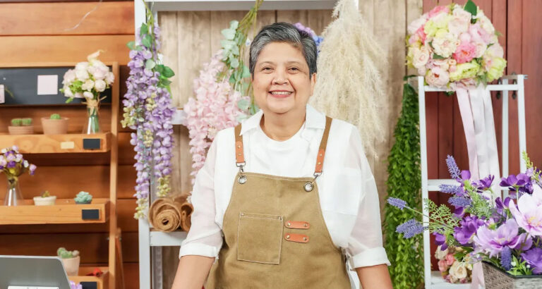 A Rich Customer Mocked Me, Calling Me a ‘Poor Cashier’ – But Karma Came for Her Moments Later