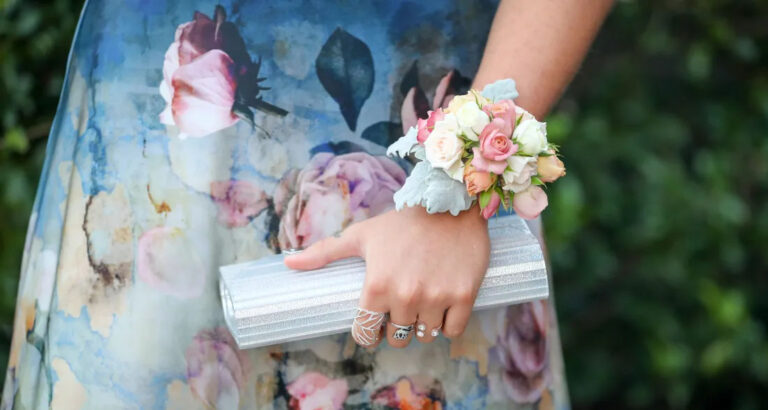 A Week Before She Died, My Mom Sewed My Prom Dress – But What Happened Hours Before the Prom Broke My Heart