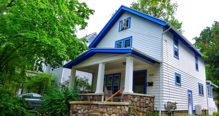 My Neighbor Tried to Drive Me Out of Our Neighborhood — In the End, Karma Hit Her Hard – Story of the Day