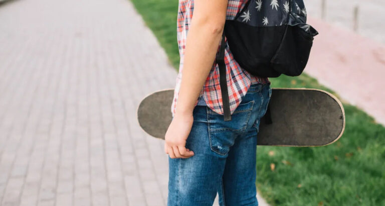 I Opened My 14-Year-Old Son’s Backpack to Wash His Lunchbox – and Found an Ultrasound Image of a Baby