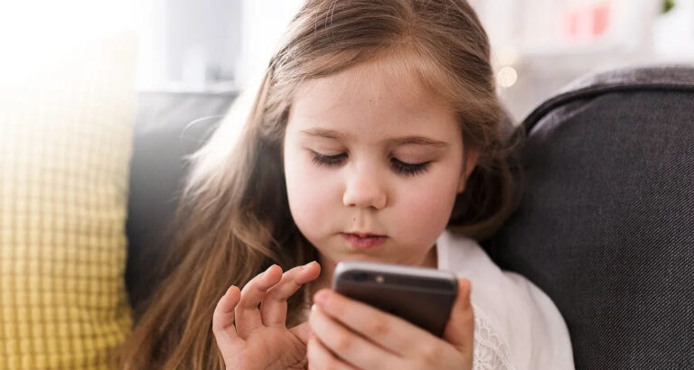 I Overheard My Husband Telling Our 5-Year-Old Not to Tell Me What She Saw – So I Rushed Home Shaking