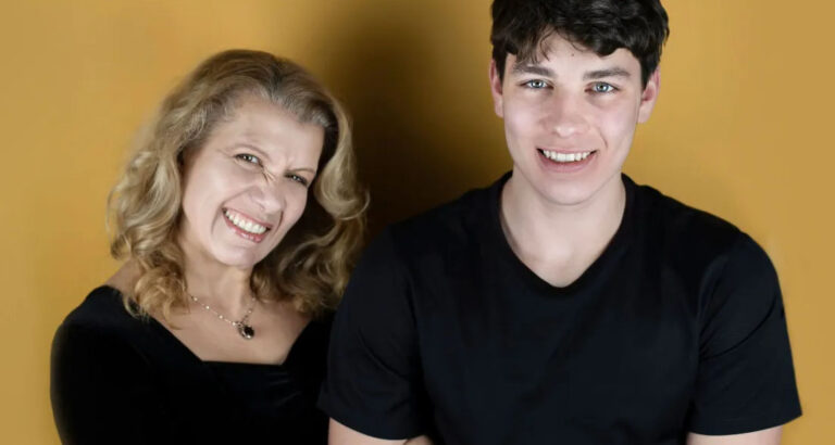 I Took My Mom to Prom Because She Missed Hers Raising Me – My Stepsister Humiliated Her, so I Gave Her a Lesson She’ll Remember Forever