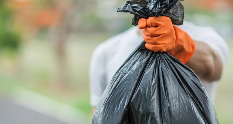 My Classmates Mocked Me for Being a Garbage Collector’s Son – on Graduation Day, I Said Something They’ll Never Forget