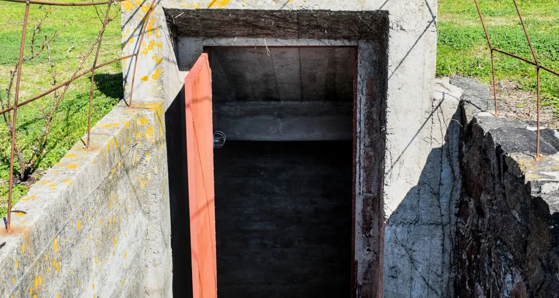 My Grandma Kept the Basement Door Locked for 40 Years – What I Found There After Her Death Completely Turned My Life Upside Down