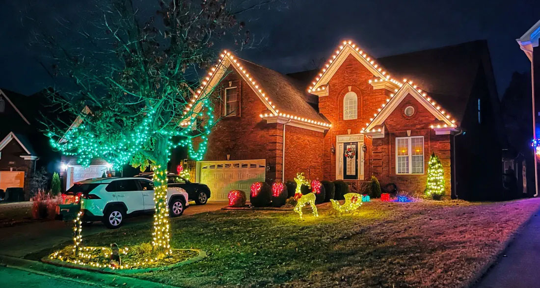 Someone Destroyed My Christmas Decorations Overnight and Turned Them into a Pile of Trash – When I Found Out Who Did It, I Was Shocked