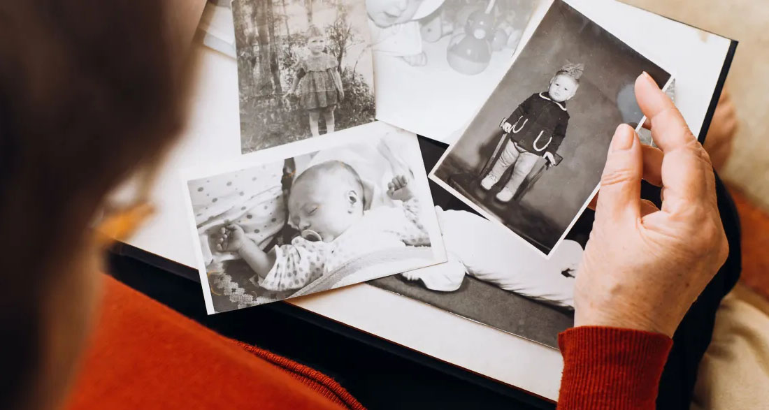 After My Mom Died, I Found a Childhood Album – in One Photo, an Older Girl Stood Beside Me, Looking Exactly Like Me