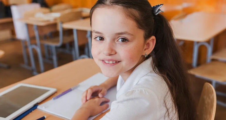 My Daughter Came Home from School in Tears Every Day – So I Put a Recorder in Her Backpack, and What I Heard Made My Blood Run Cold