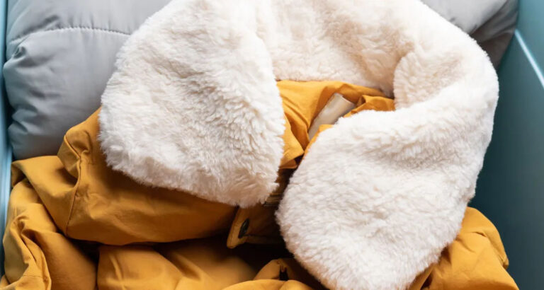 I Gave a Shivering Girl My Winter Coat in 1996 – Thirty Years Later, a Delivery Driver Knocked on My Door Holding It