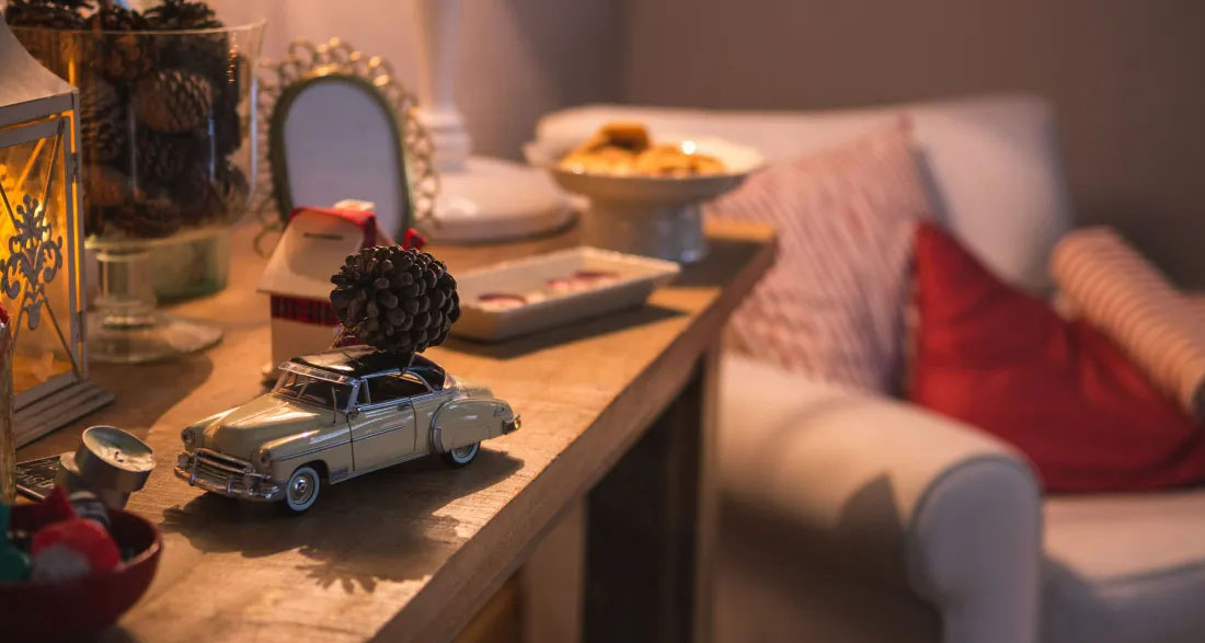 My Mother Disowned Me for Marrying a Single Mom – She Laughed at My Life, Then Broke Down When She Saw It Three Years Later