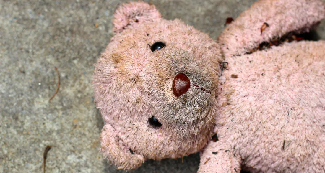 My Son Found a One-Eyed Teddy Bear in the Dirt – That Night, It Whispered His Name and Begged, ‘Help Me’